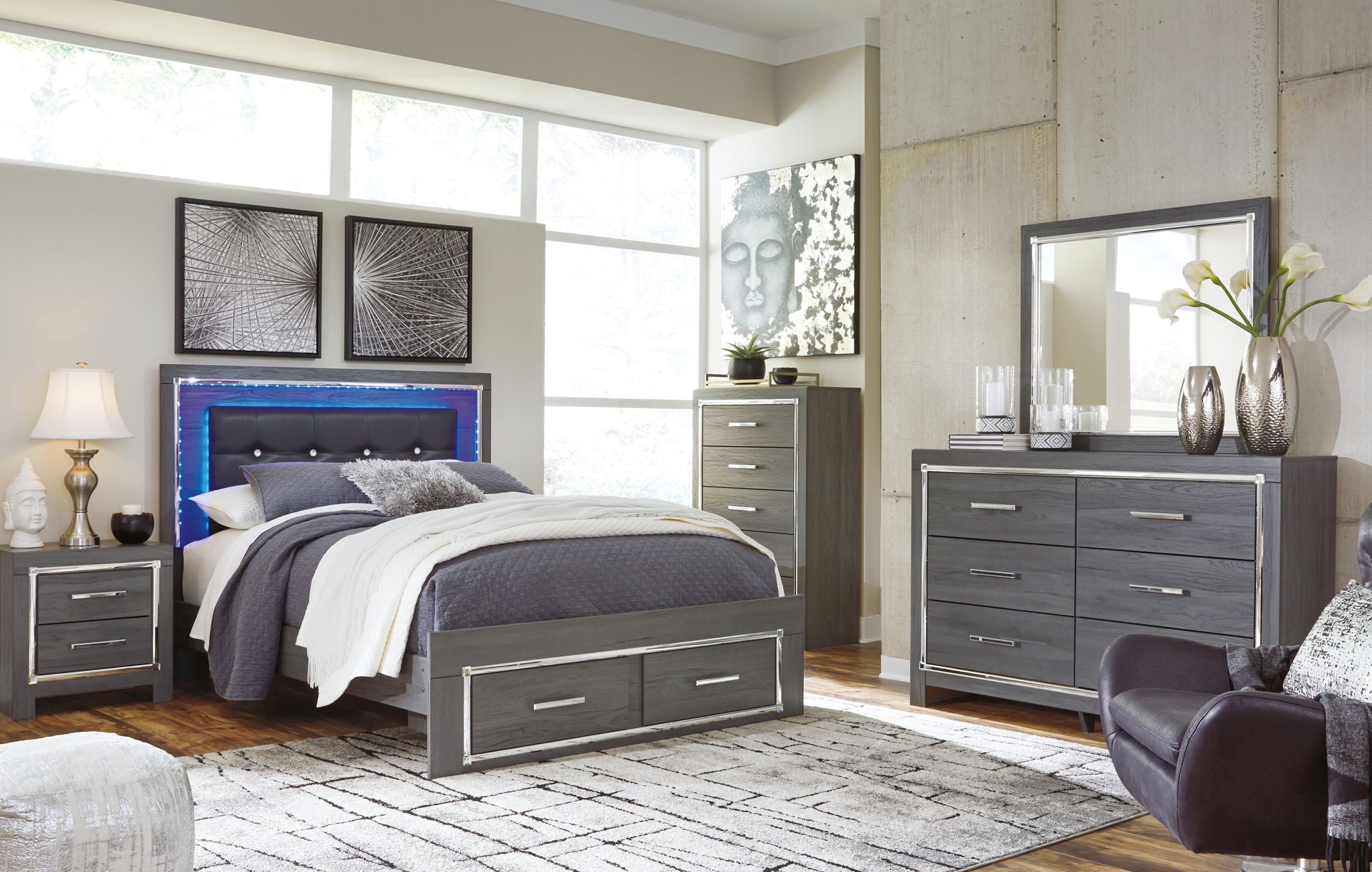 Lodanna - Storage Bed Set