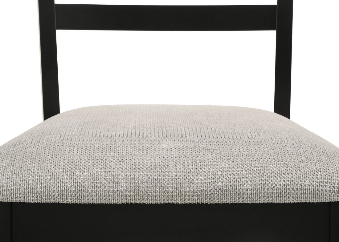FOLIO SIDE CHAIR