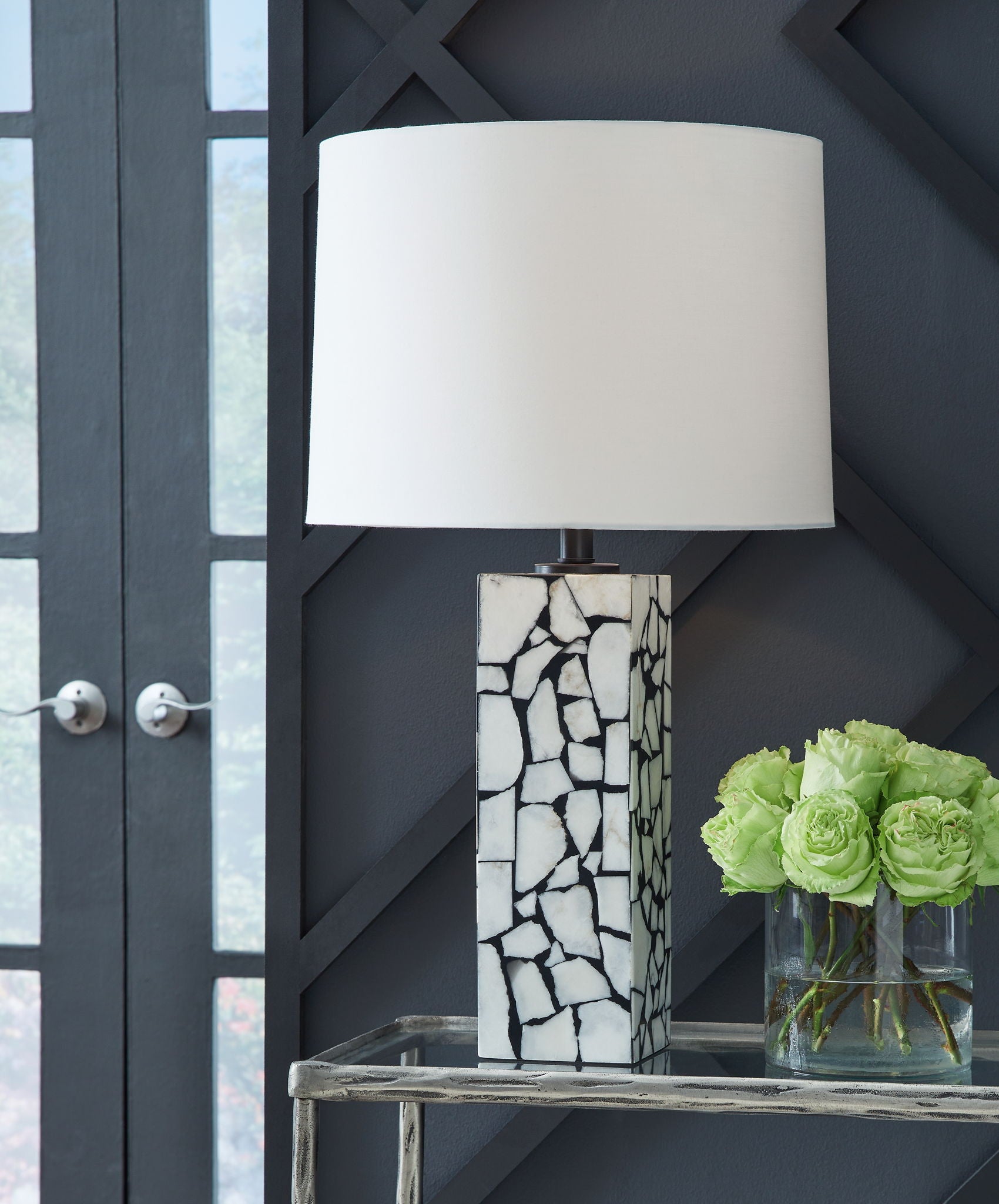 Macaria - Marble Table Lamp - White / Black
