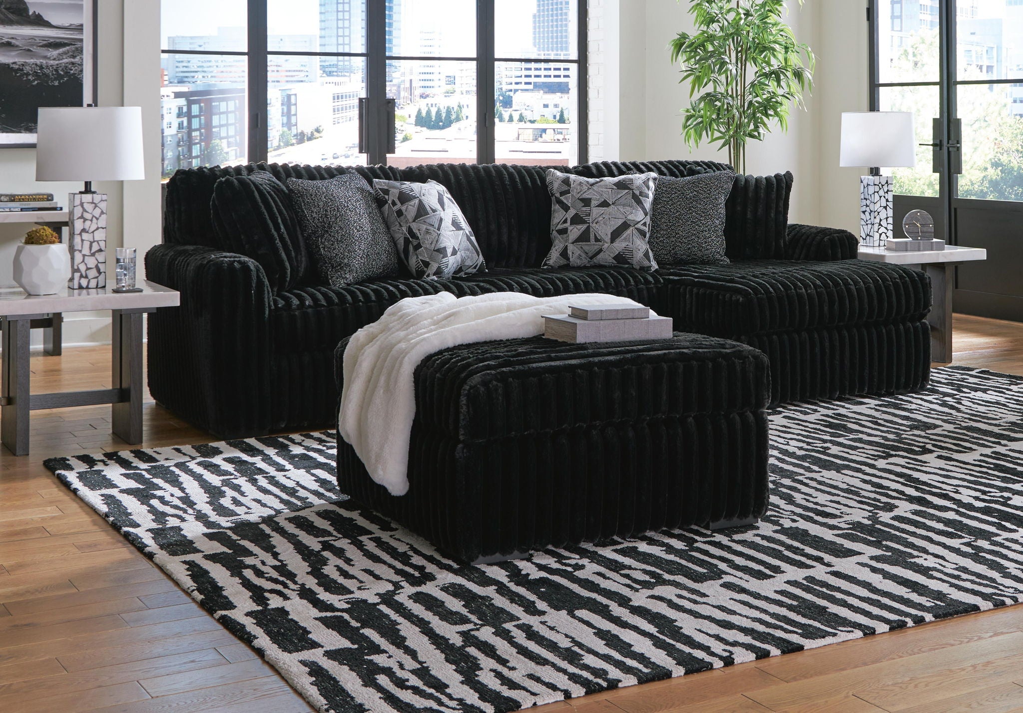 Midnight-Madness - 3 Piece Sectional