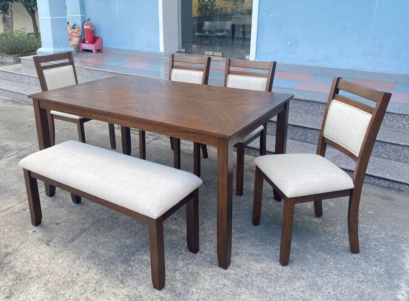 AVASA BENCH