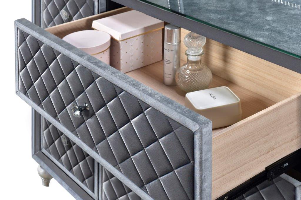 Cameo Panel Bedroom Set