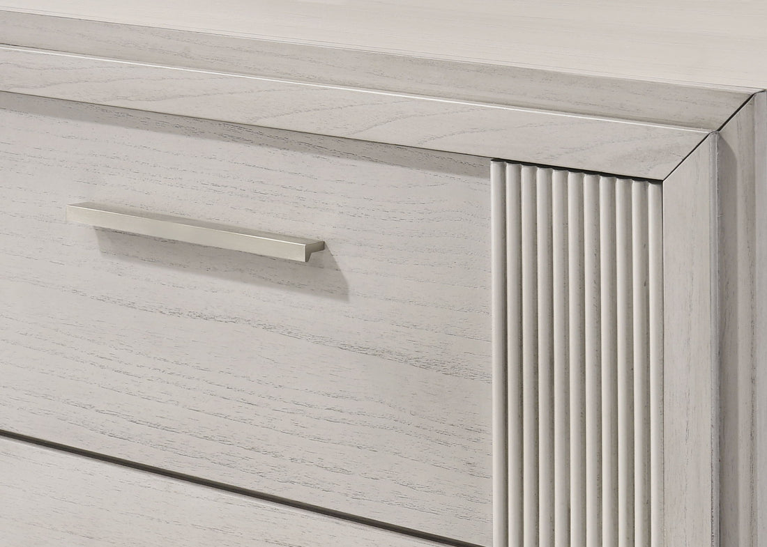 CARLTON CHEST WHITE MIST