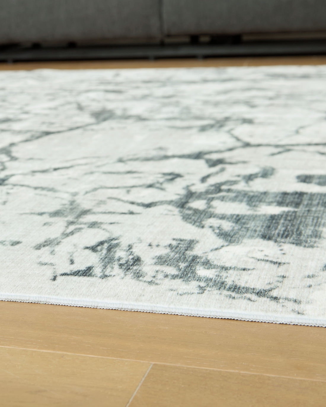 Tobinbury - Washable Rug