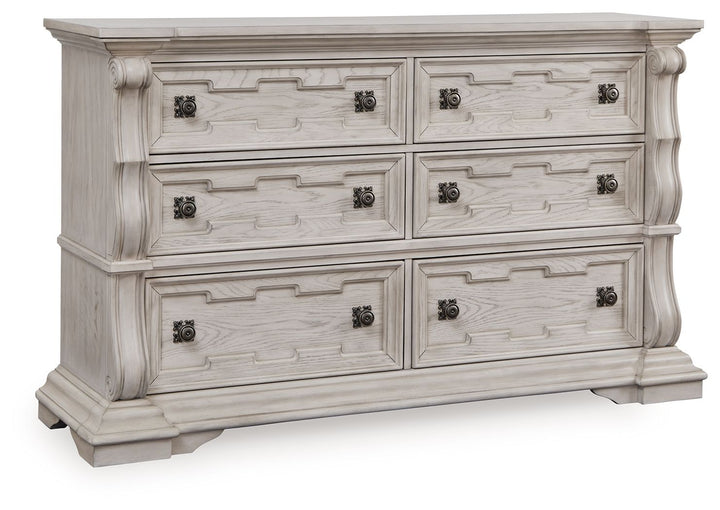 Bruchandi - Dresser