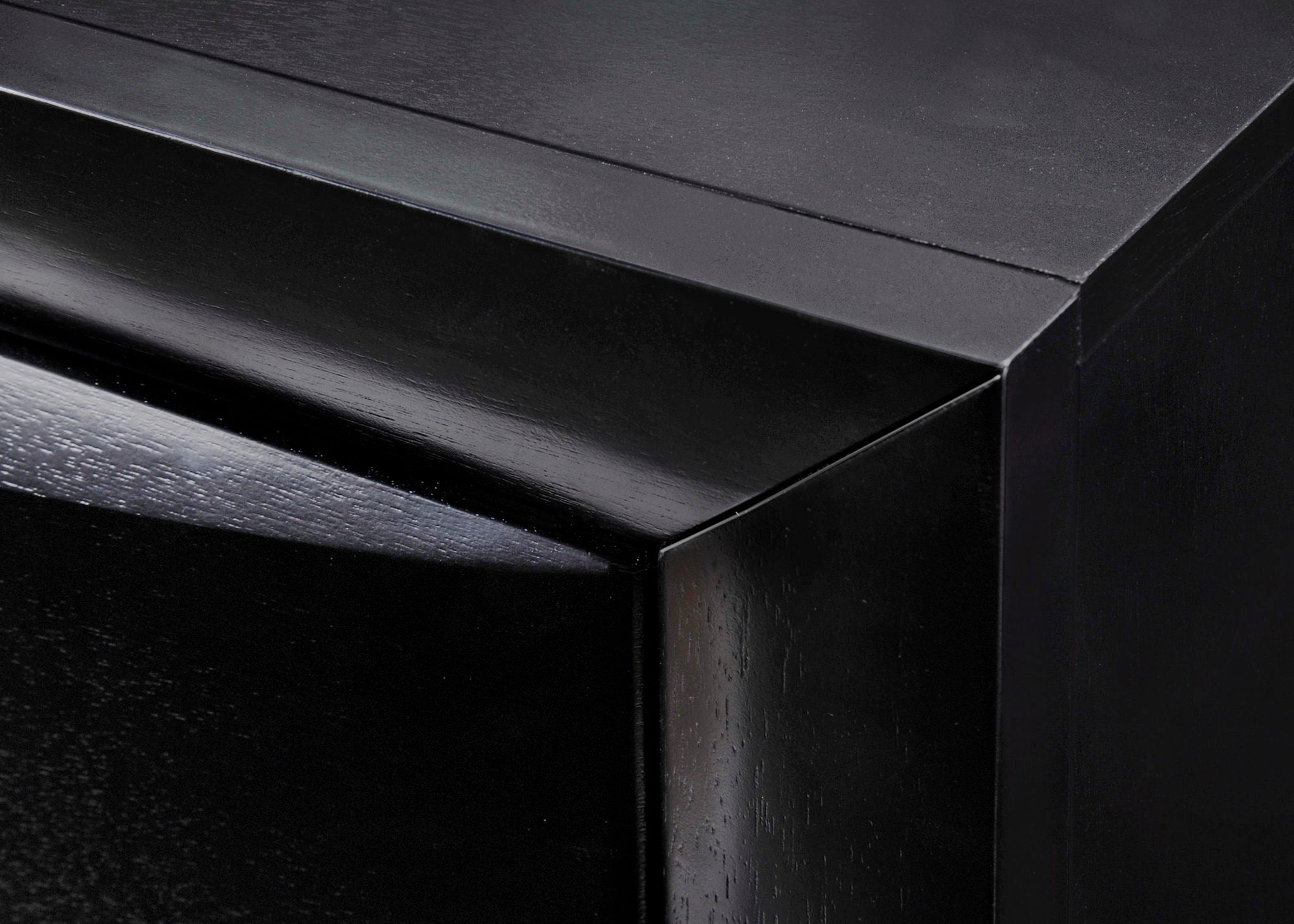 BLACK EMILY DRESSER 8 DRAWERS