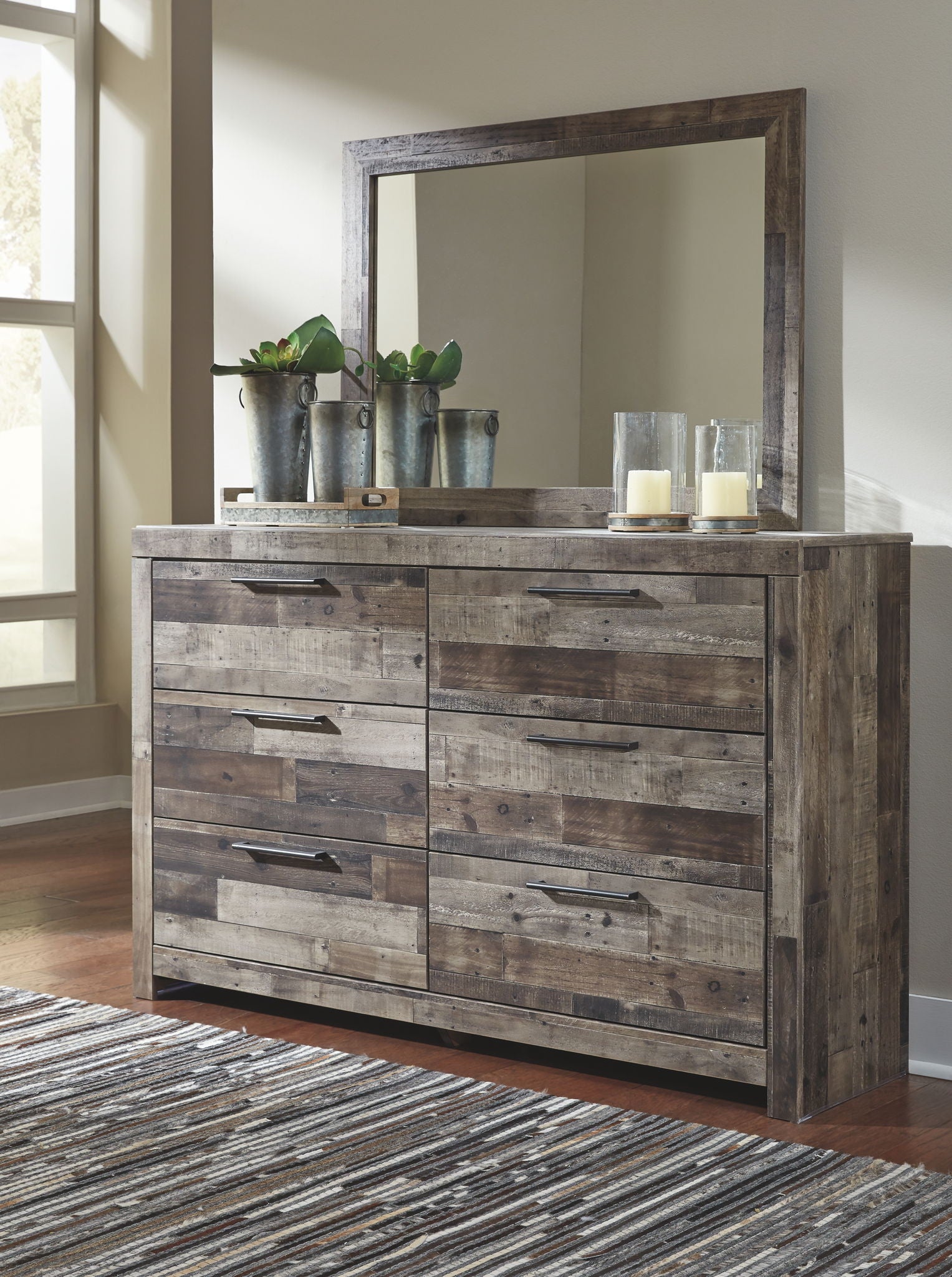 Derekson - Dresser
